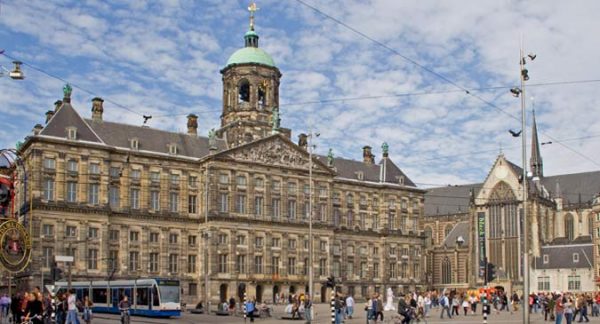 القصر الملكي بأمستردام