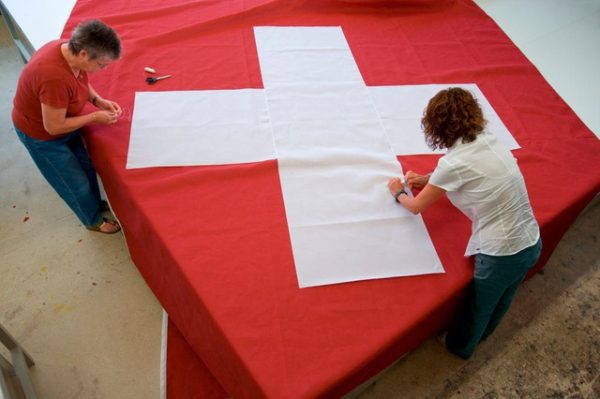 شرط الحصول على الجنسية السويسرية