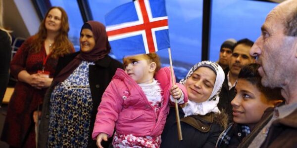مميزات إقامة المصريين في ايسلندا