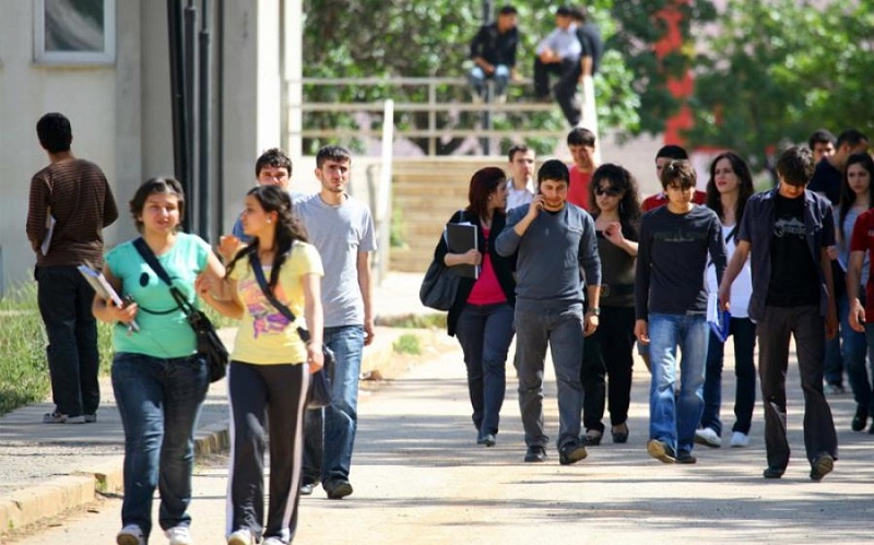 جامعة اسكندرون تجمع الطلبة